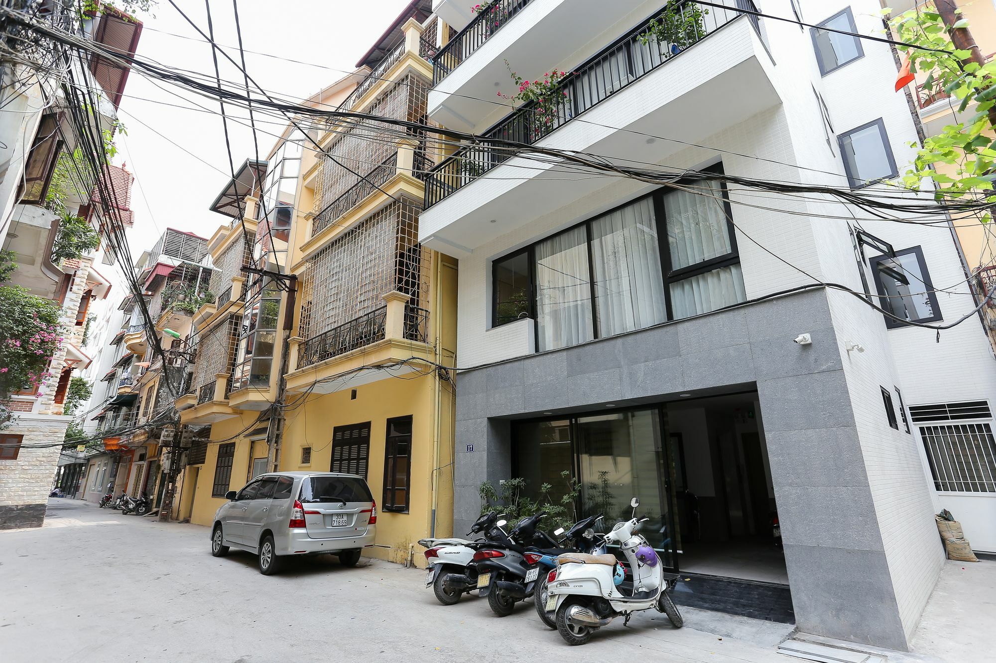 Quiet Hoang Quoc Viet Hotel&apartment Hà Nội Ngoại thất bức ảnh